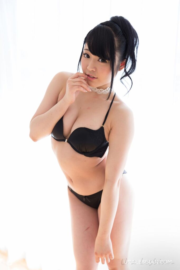 Kawagoe yui in bra and panties